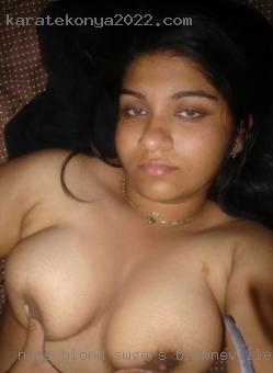 Nude blond clam pussy guessing swingers in Brownsville, TX.
